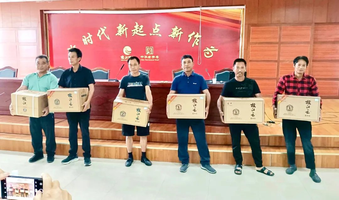 640.webp (1).png 640.webp (1).png